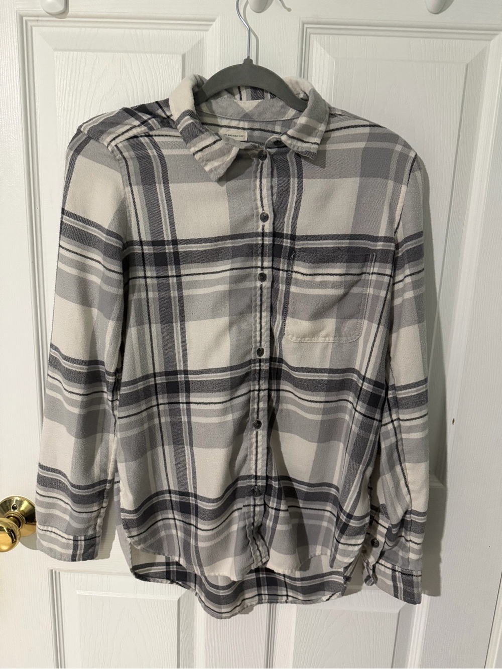 Woman’s  Gray Plaid Button-Up Shirt - Casual Long Sleeve